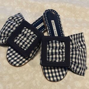 Manolo Blahnik Flariabi flat sandals square buckle blue white plaid EUC size 37